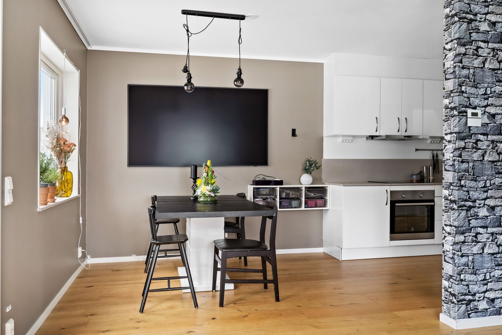 Bostadsrätt, Radhus, Gropenvägen 6B, Skokloster Slottsskogen, Håbo