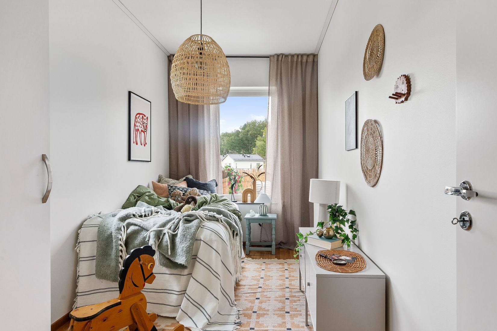 Radhus, Brageslingan 35A, Järfälla