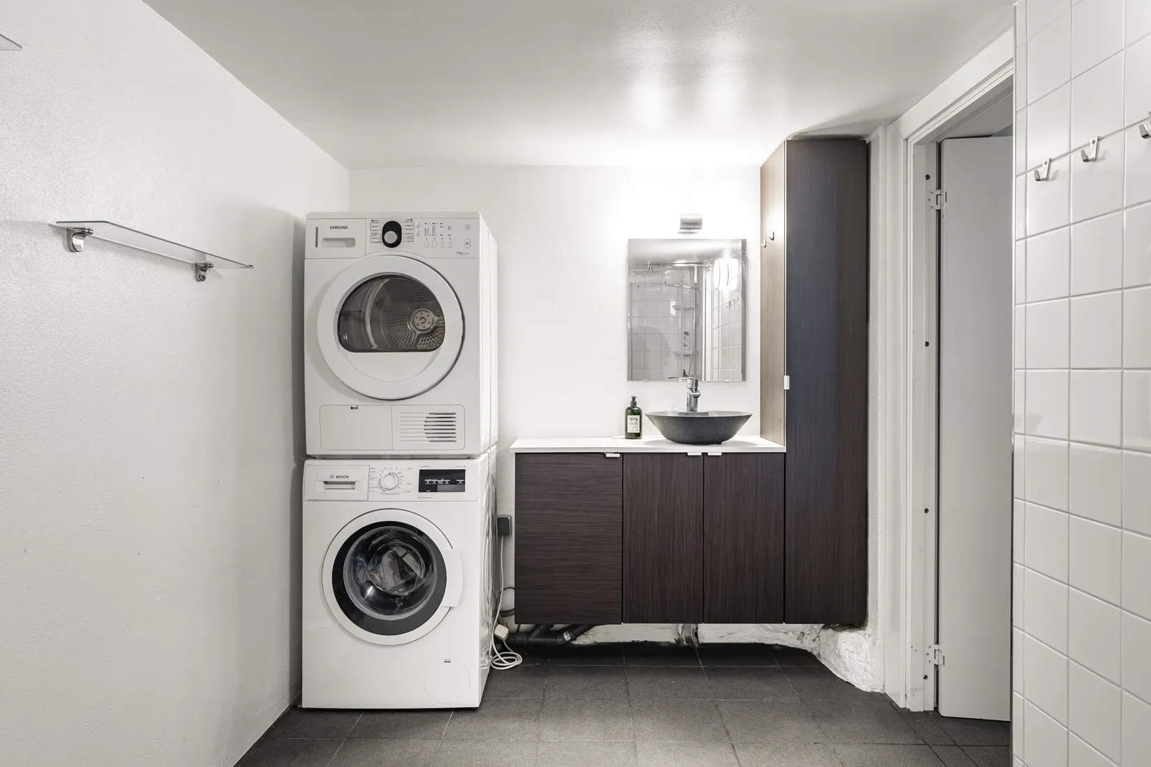 Villa, JÄRNVÄGSALLÉN 12, Viggbyholm, Täby