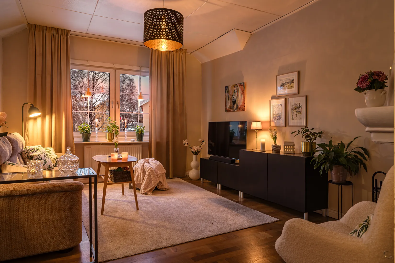 Villa, JÄRNVÄGSALLÉN 12, Viggbyholm, Täby