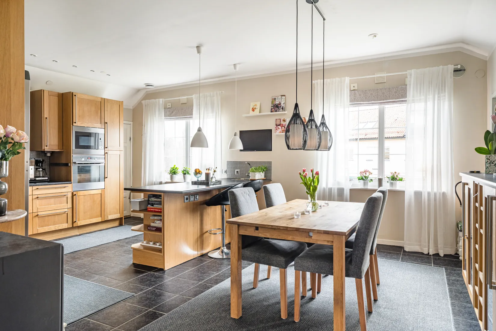 Villa, JÄRNVÄGSALLÉN 12, Viggbyholm, Täby