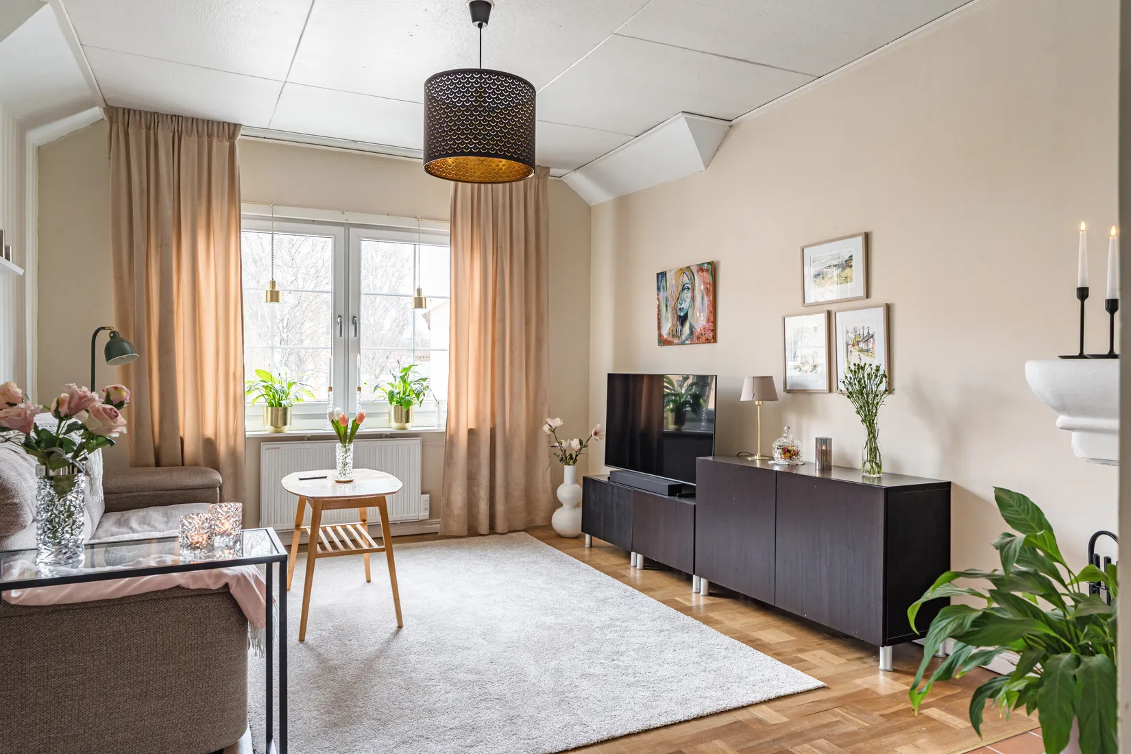 Villa, JÄRNVÄGSALLÉN 12, Viggbyholm, Täby