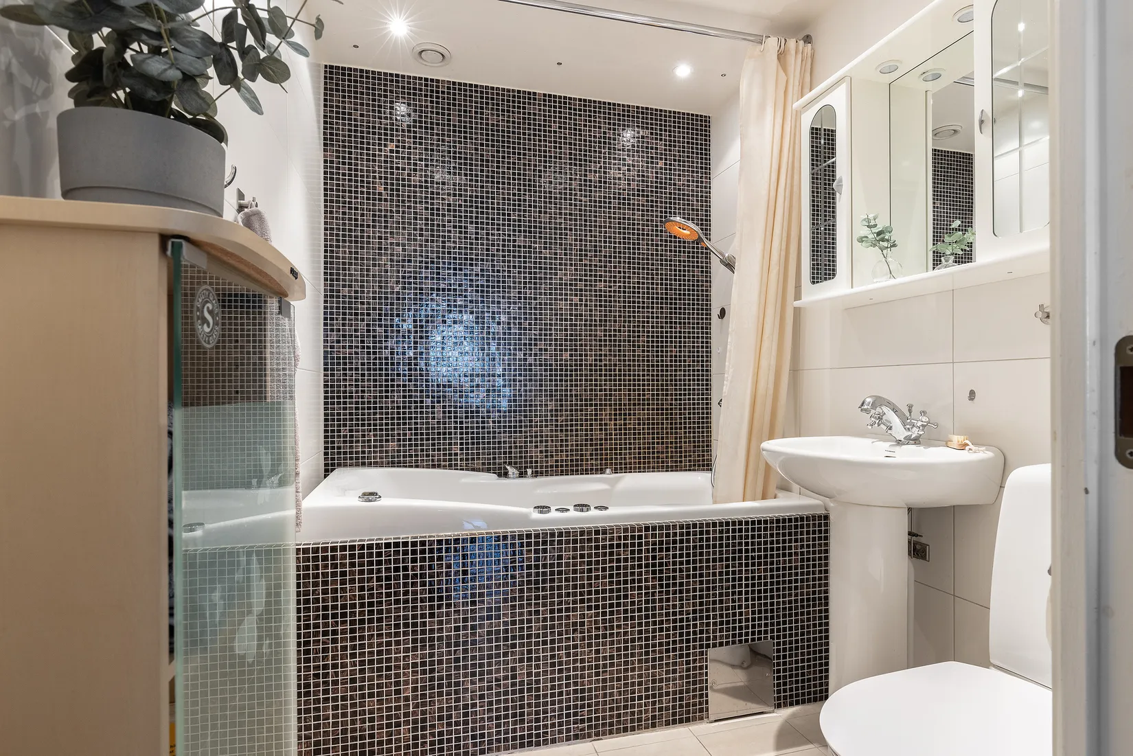 Bostadsrätt, Sandfjärdsgatan 10, Årsta, Stockholm