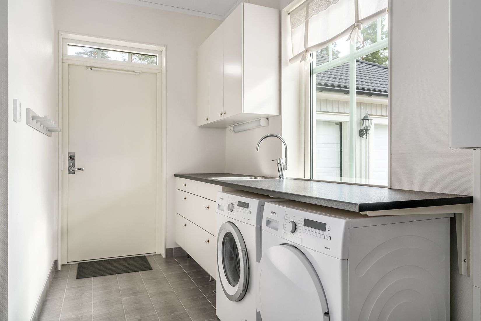 Villa, Britta Hazelius väg 45, Lilla Källviken, Falun