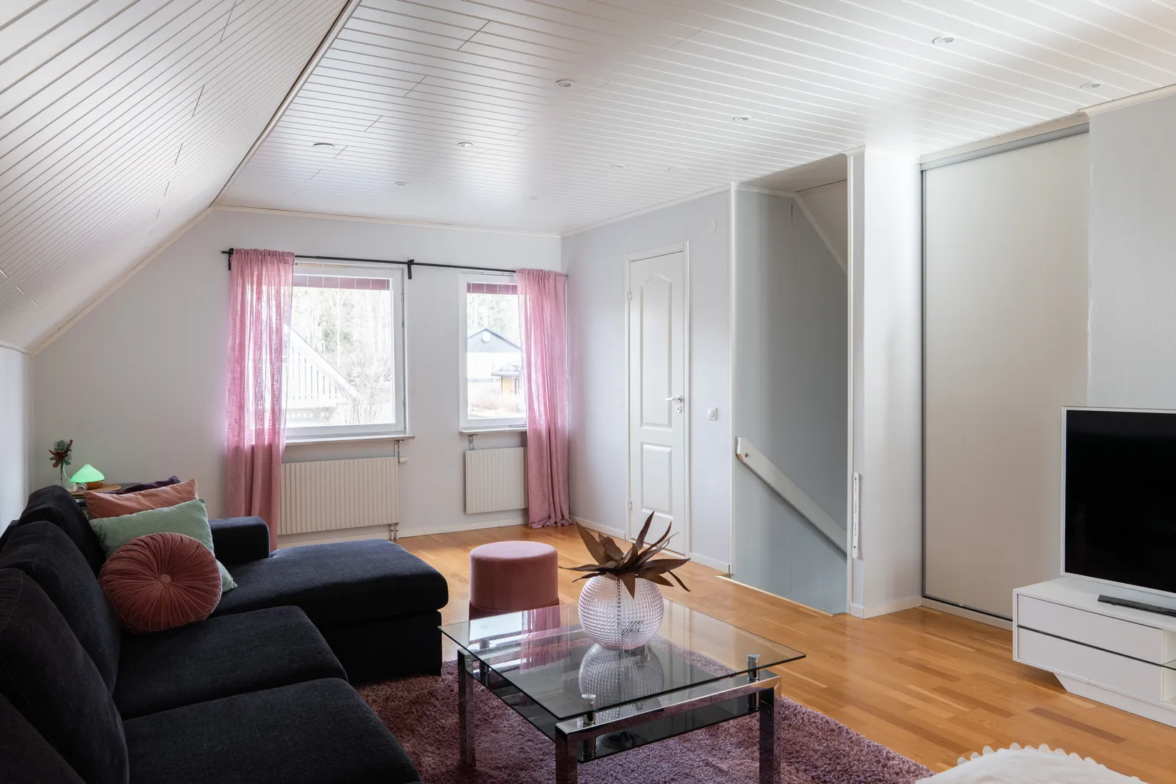 Villa, Kvartsgatan 1, Duvhällarna , Hallstahammar