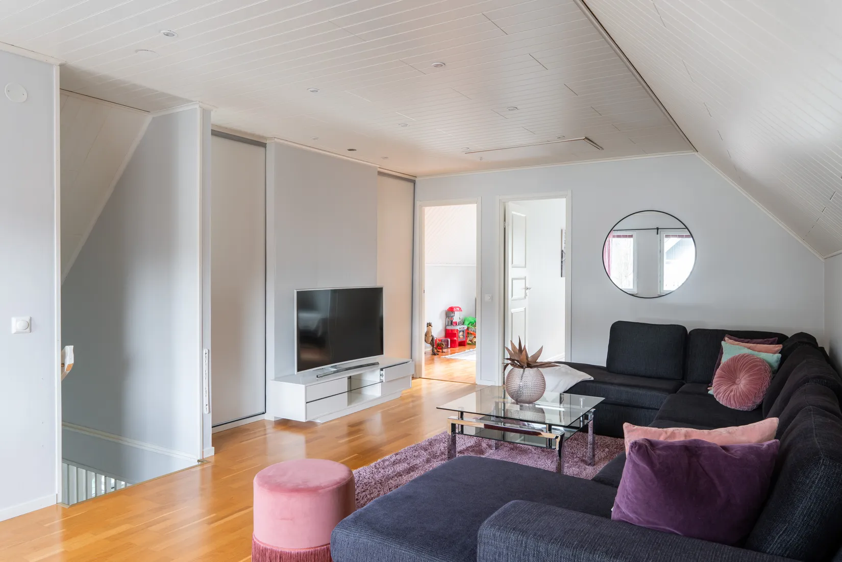 Villa, Kvartsgatan 1, Duvhällarna , Hallstahammar