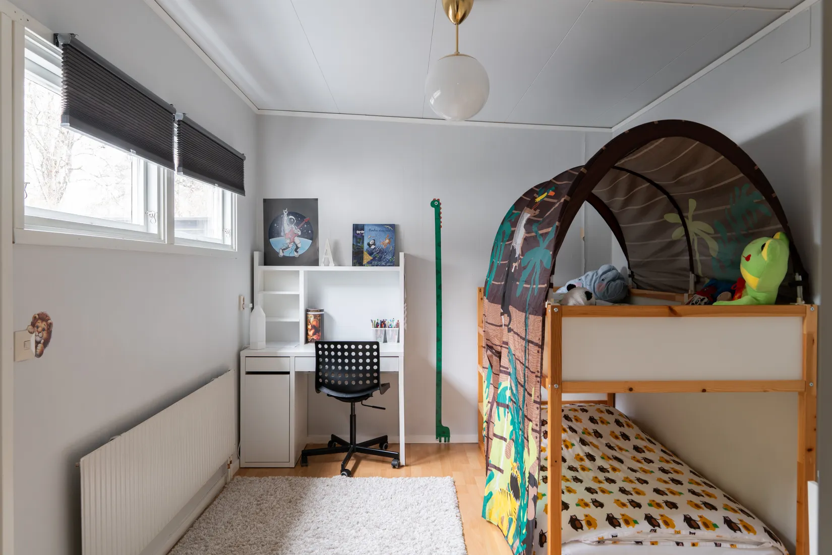 Villa, Kvartsgatan 1, Duvhällarna , Hallstahammar