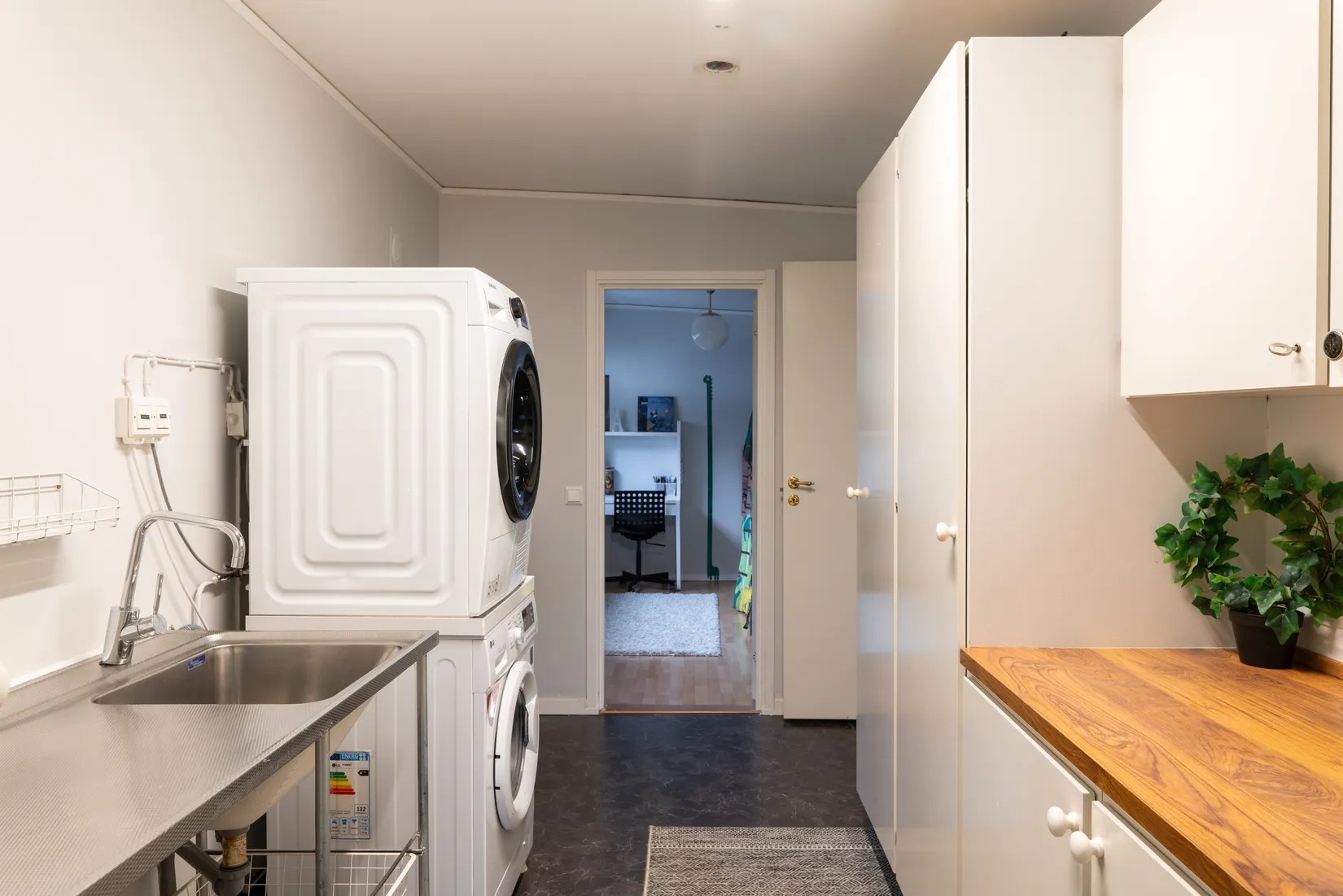 Villa, Kvartsgatan 1, Duvhällarna , Hallstahammar