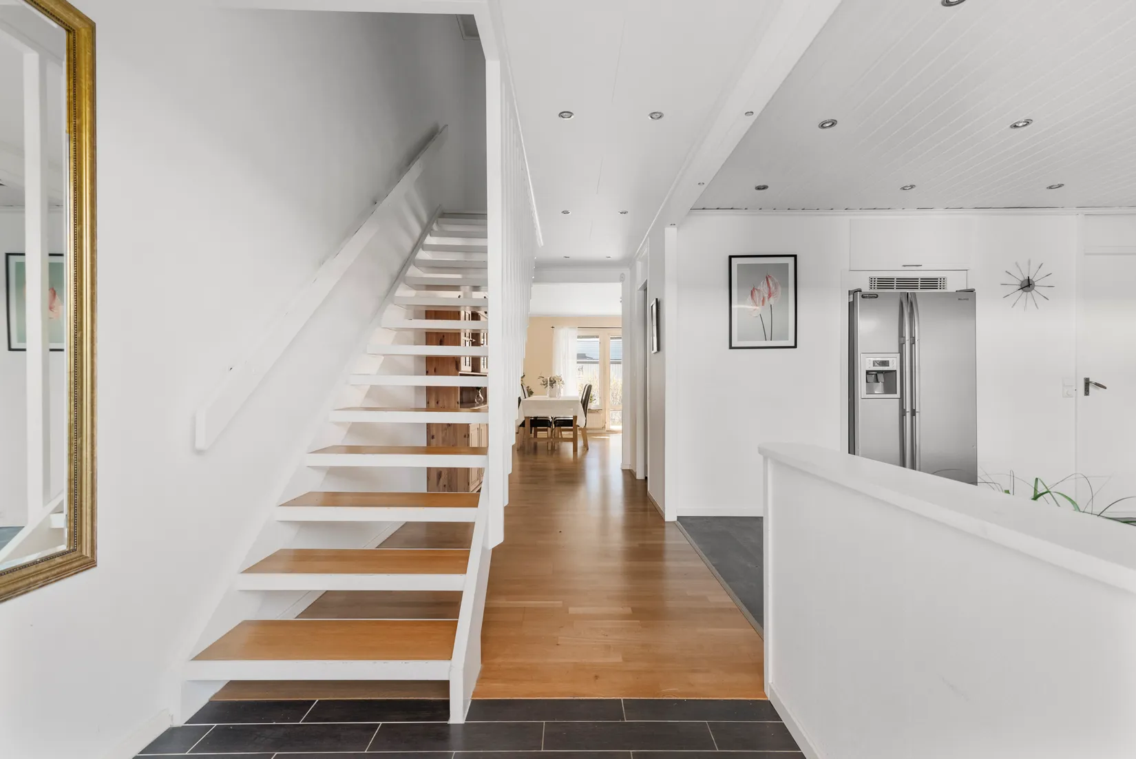 Radhus, Toppklockegränd 26, Hässelby Villastad, Stockholm
