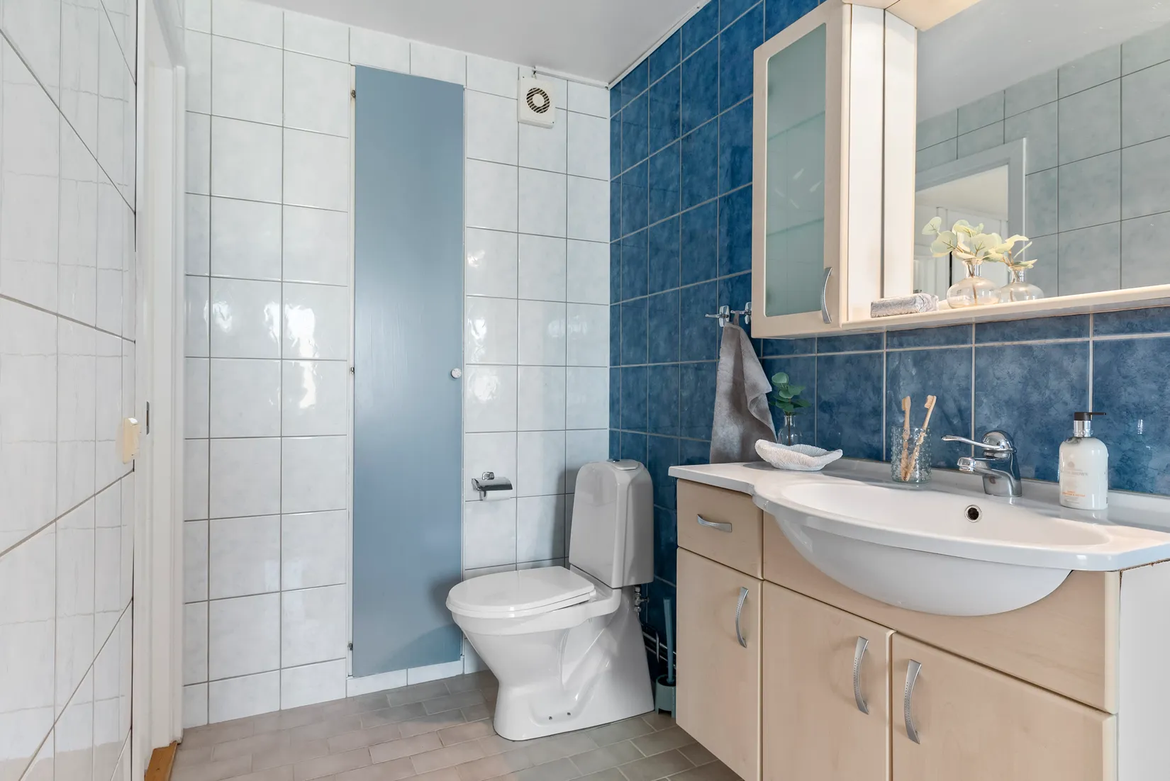 Radhus, Toppklockegränd 26, Hässelby Villastad, Stockholm