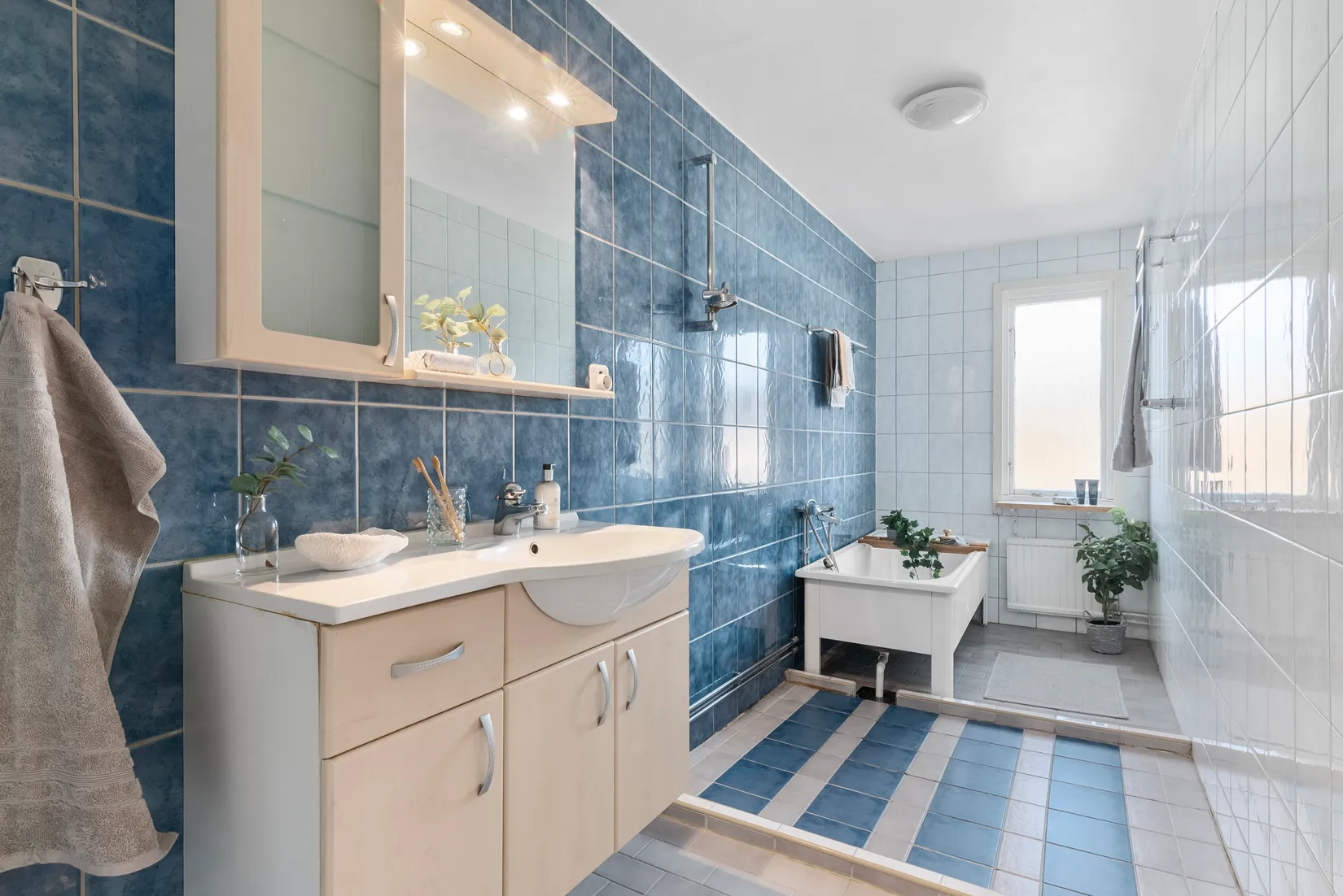 Radhus, Toppklockegränd 26, Hässelby Villastad, Stockholm