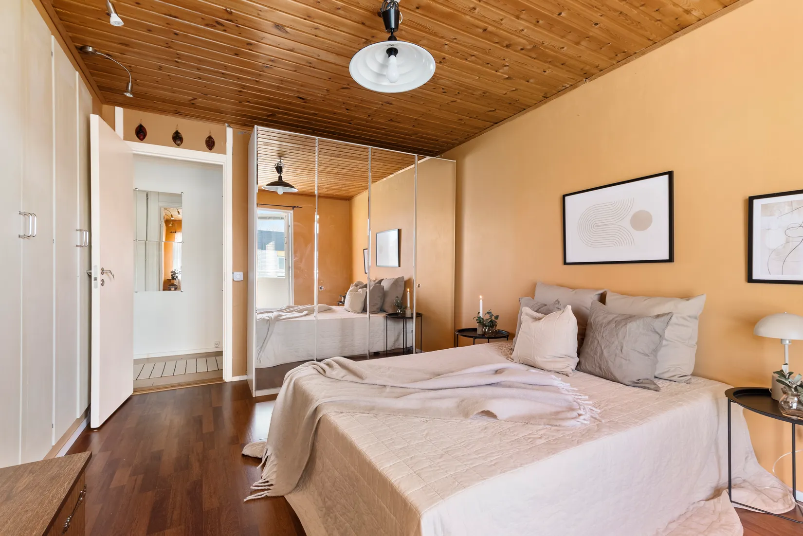 Radhus, Toppklockegränd 26, Hässelby Villastad, Stockholm