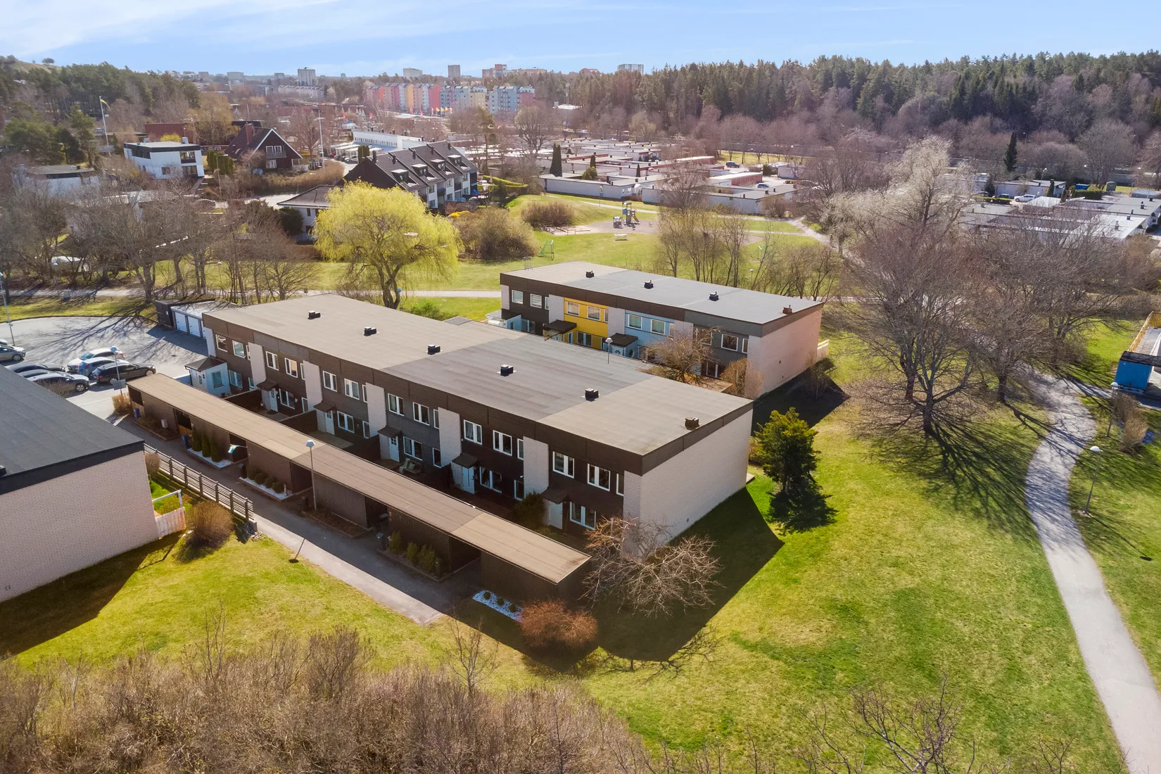 Radhus, Toppklockegränd 26, Hässelby Villastad, Stockholm