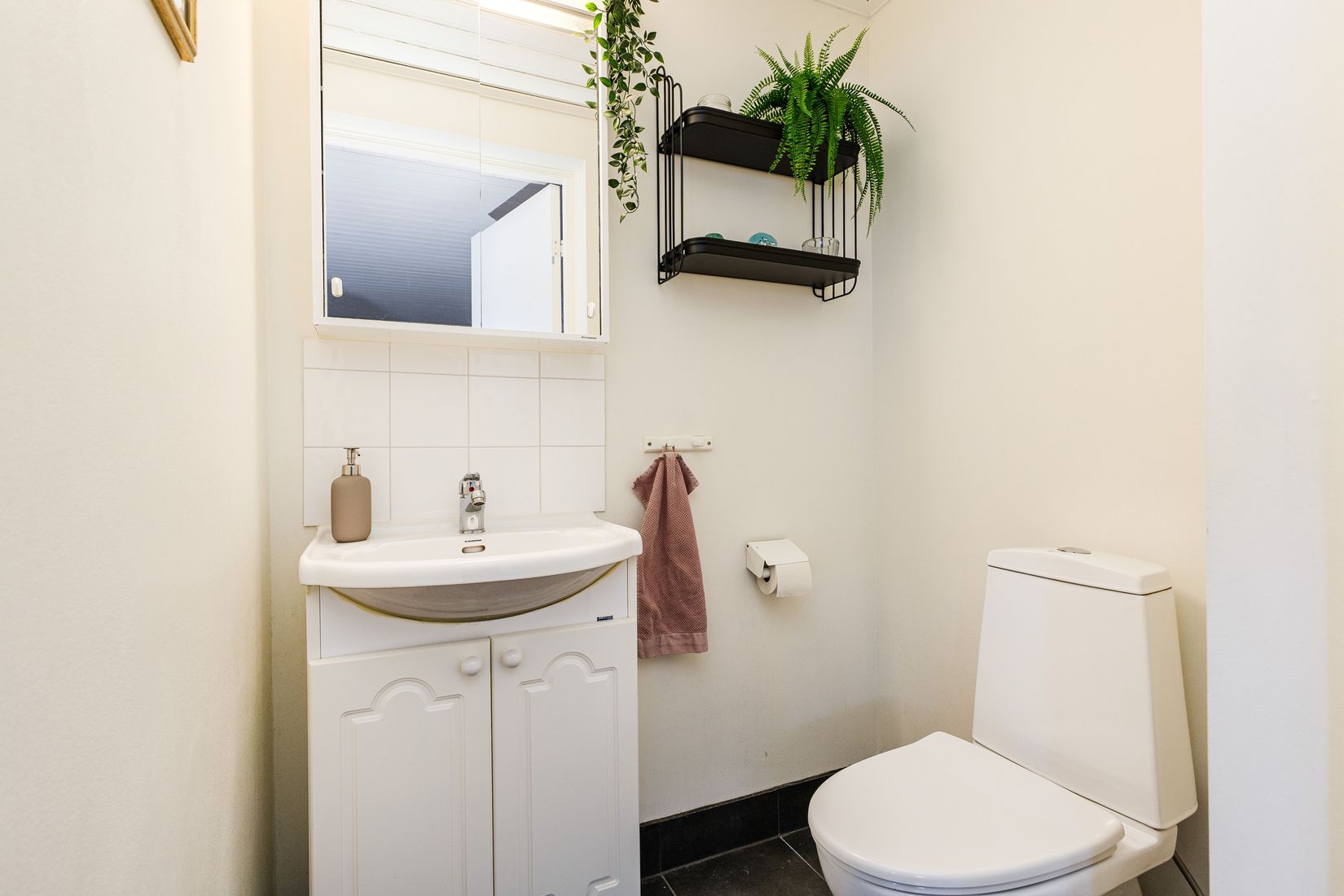 Villa, Ängsvägen 9, Grillby, Enköping