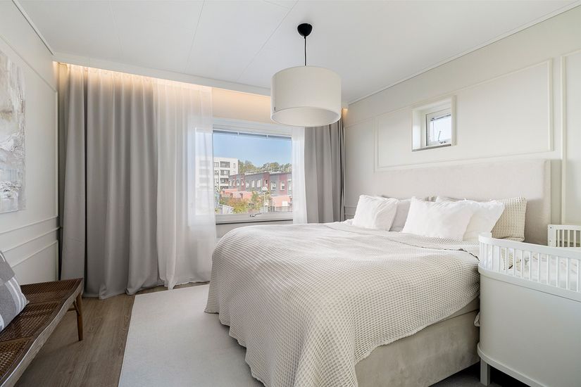 Radhus, Löjtnantsgränd 48, Barkarbystaden, Järfälla