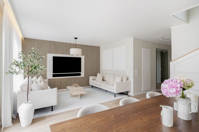 Radhus, Löjtnantsgränd 48, Barkarbystaden, Järfälla