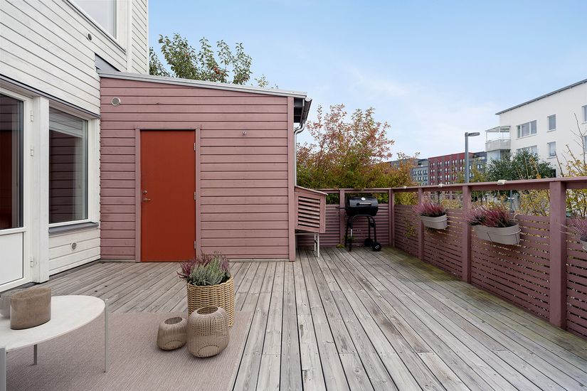 Radhus, Löjtnantsgränd 48, Barkarbystaden, Järfälla