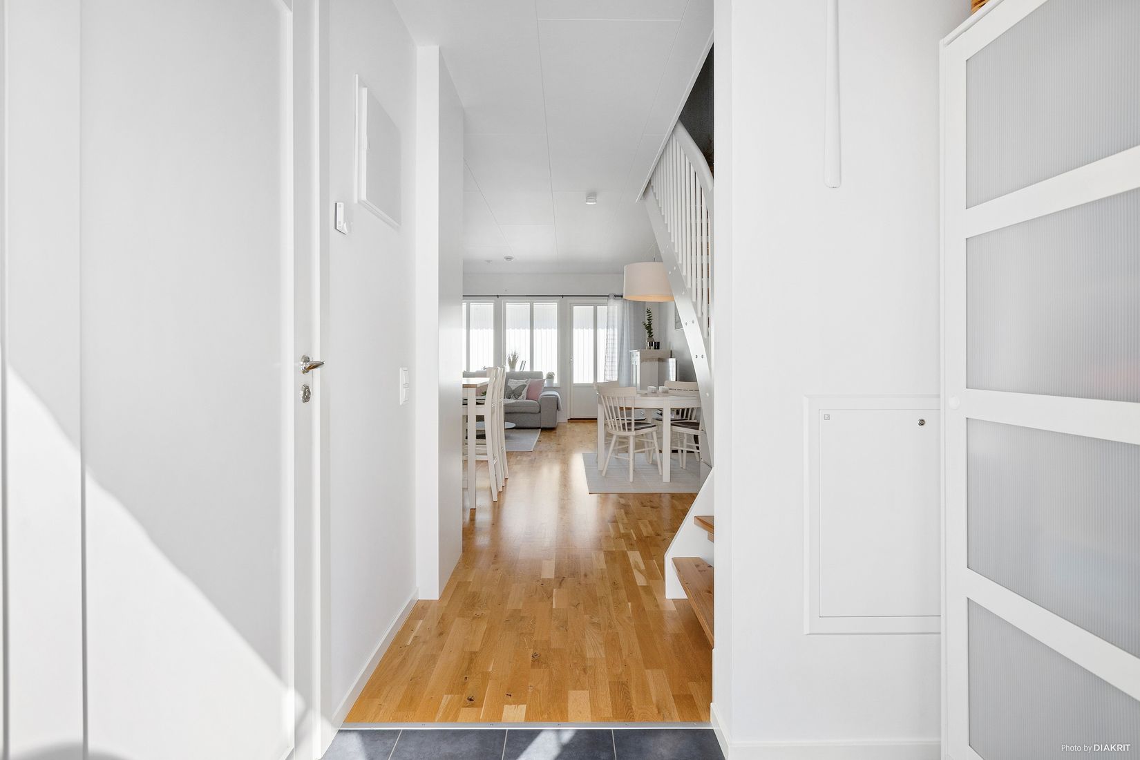 Radhus, Kiwigatan 8 B, Mellringe/Nyponlunden, Örebro