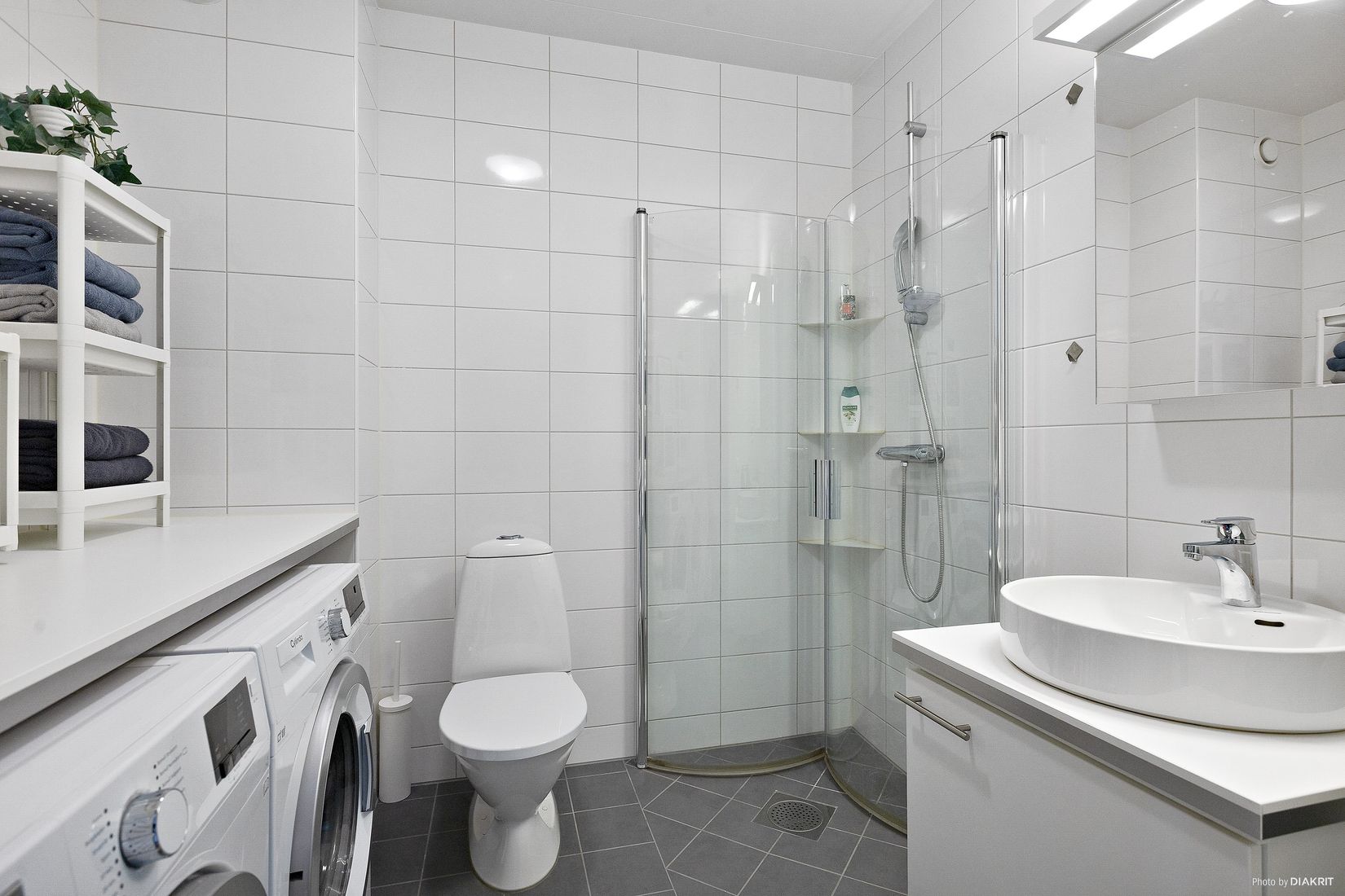 Radhus, Kiwigatan 8 B, Mellringe/Nyponlunden, Örebro