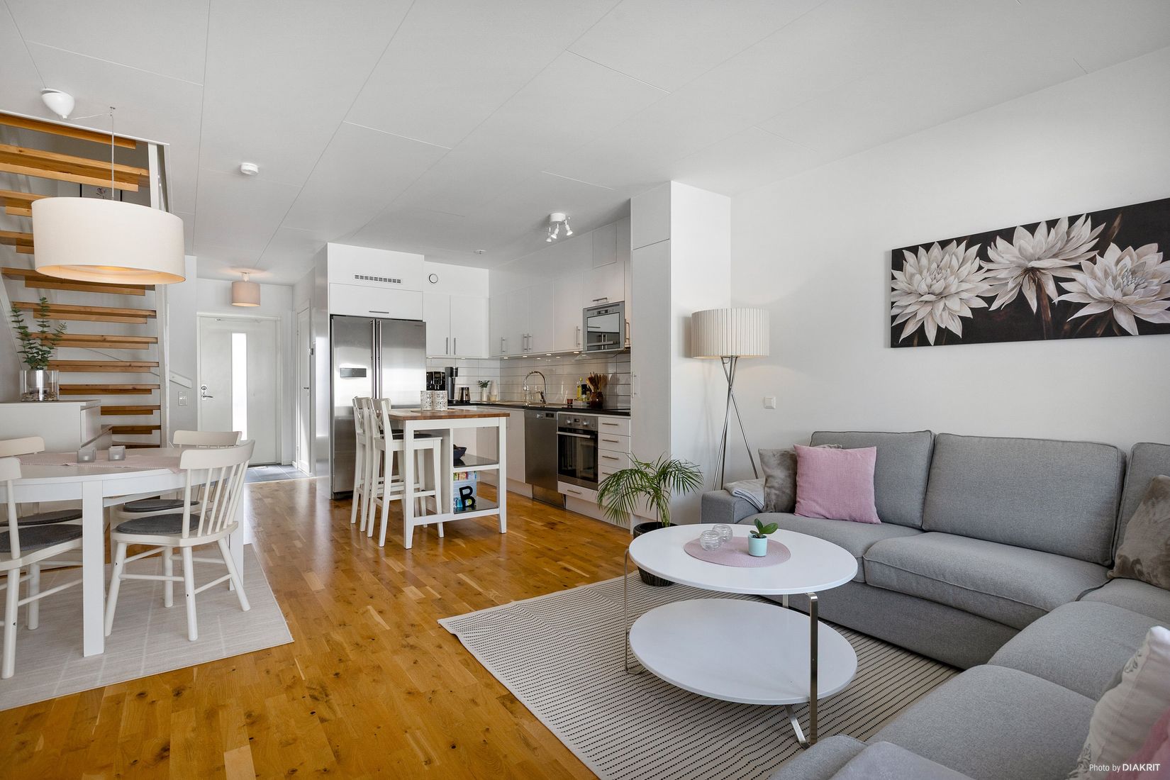 Radhus, Kiwigatan 8 B, Mellringe/Nyponlunden, Örebro