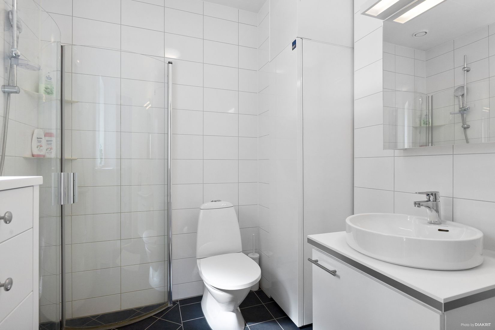 Radhus, Kiwigatan 8 B, Mellringe/Nyponlunden, Örebro