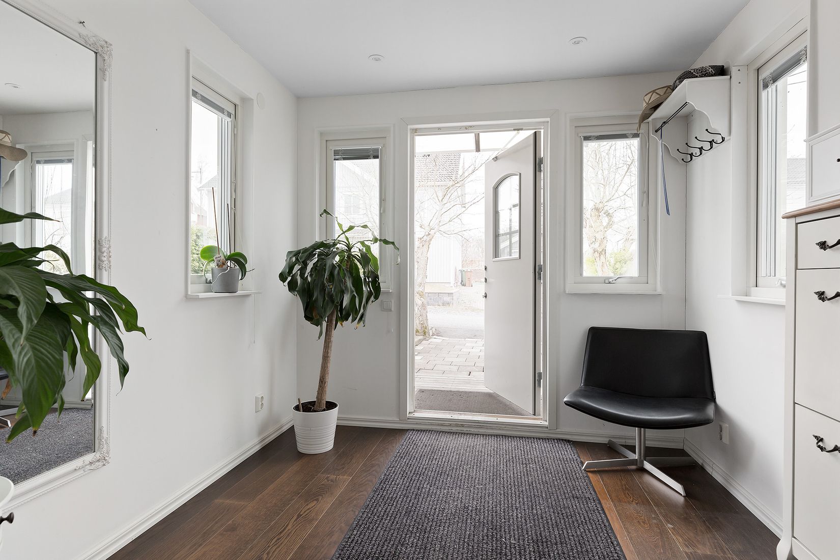 Villa, Kyrkoherdevägen 4, Barkarby, Järfälla