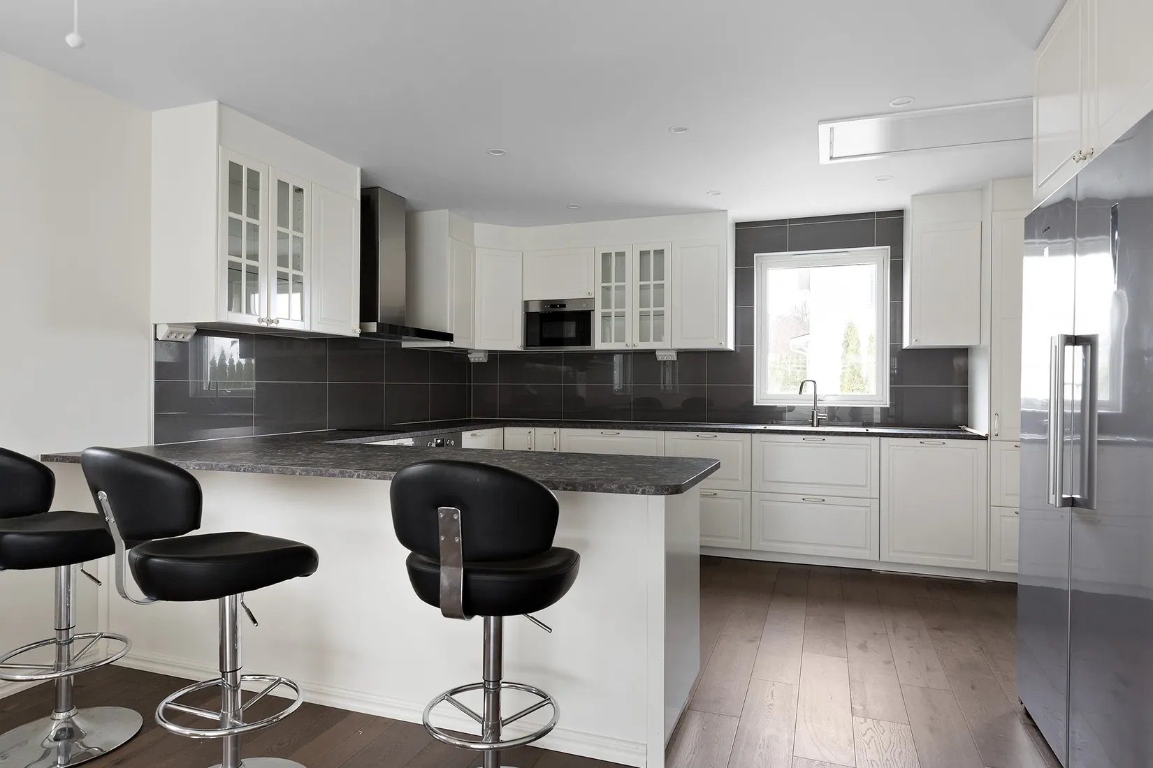 Villa, Kyrkoherdevägen 4, Barkarby, Järfälla