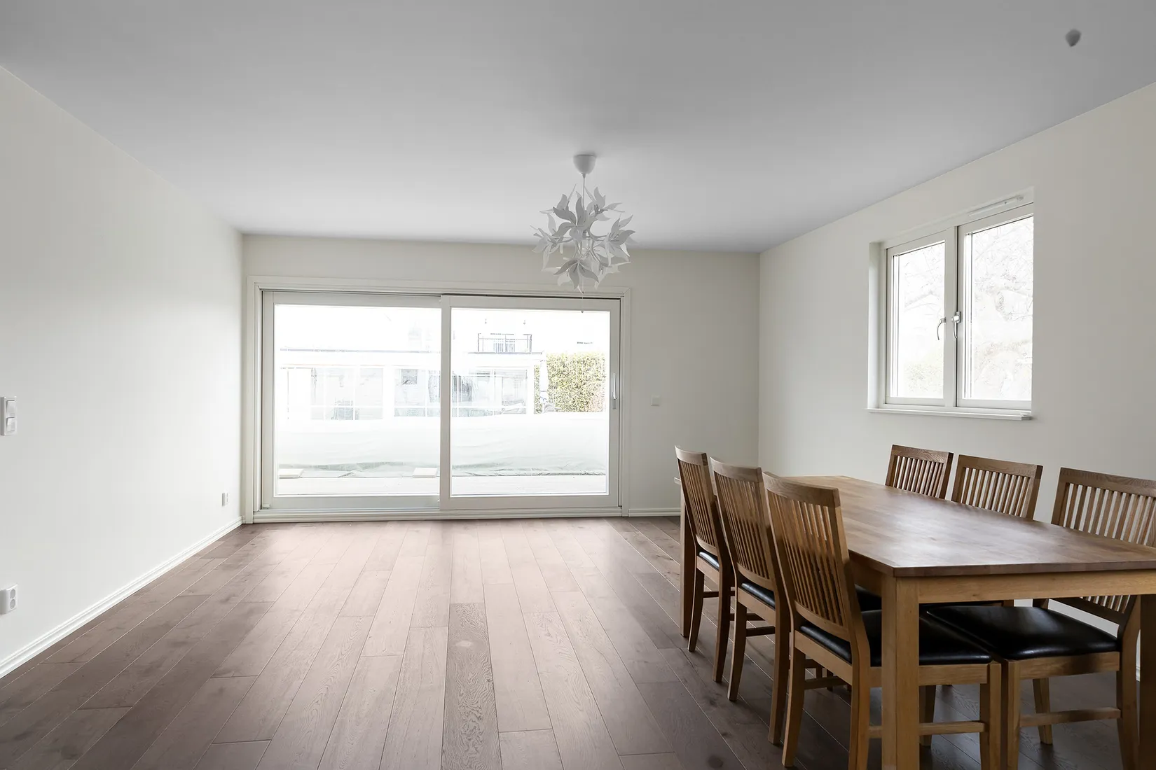 Villa, Kyrkoherdevägen 4, Barkarby, Järfälla