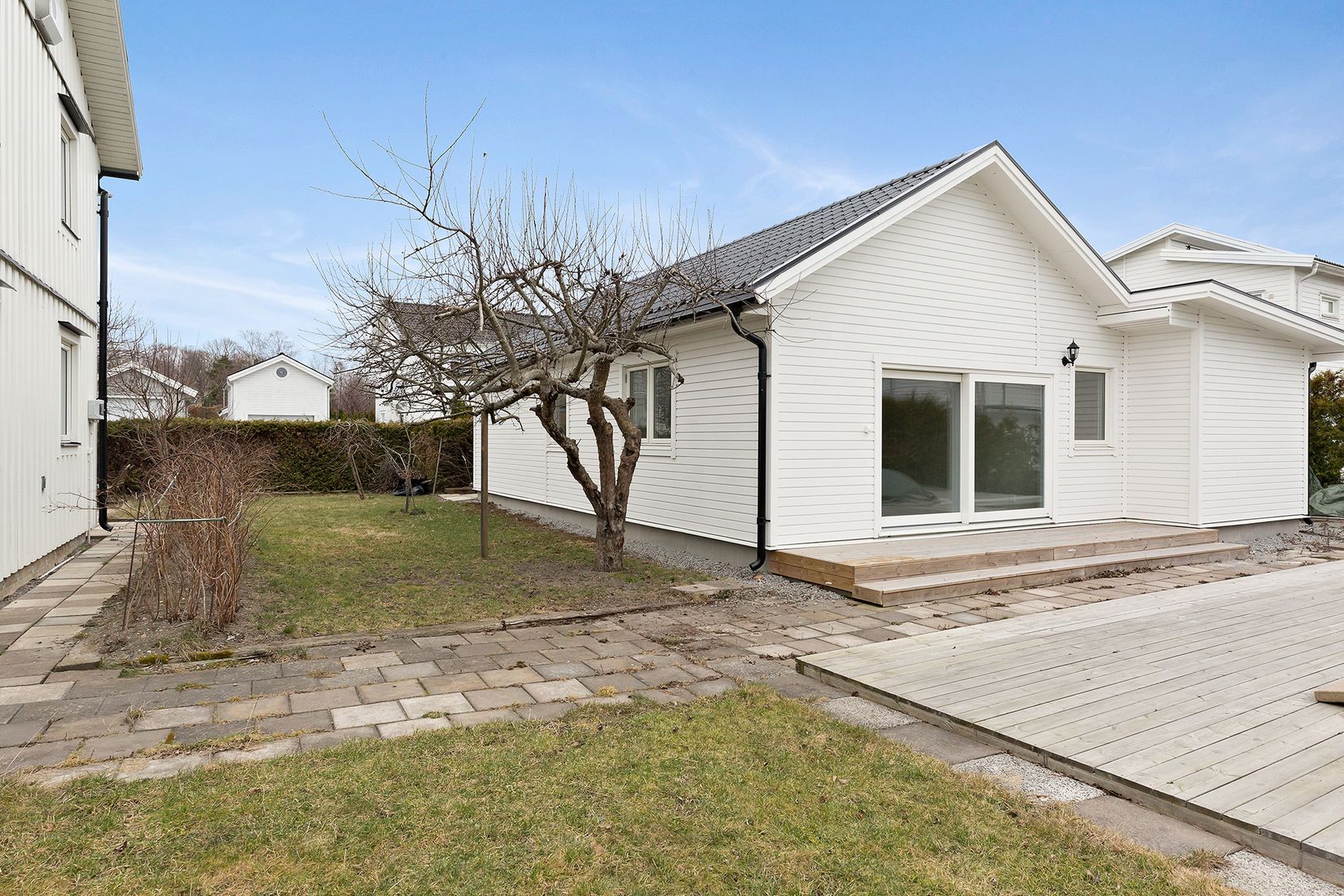 Villa, Kyrkoherdevägen 4, Barkarby, Järfälla