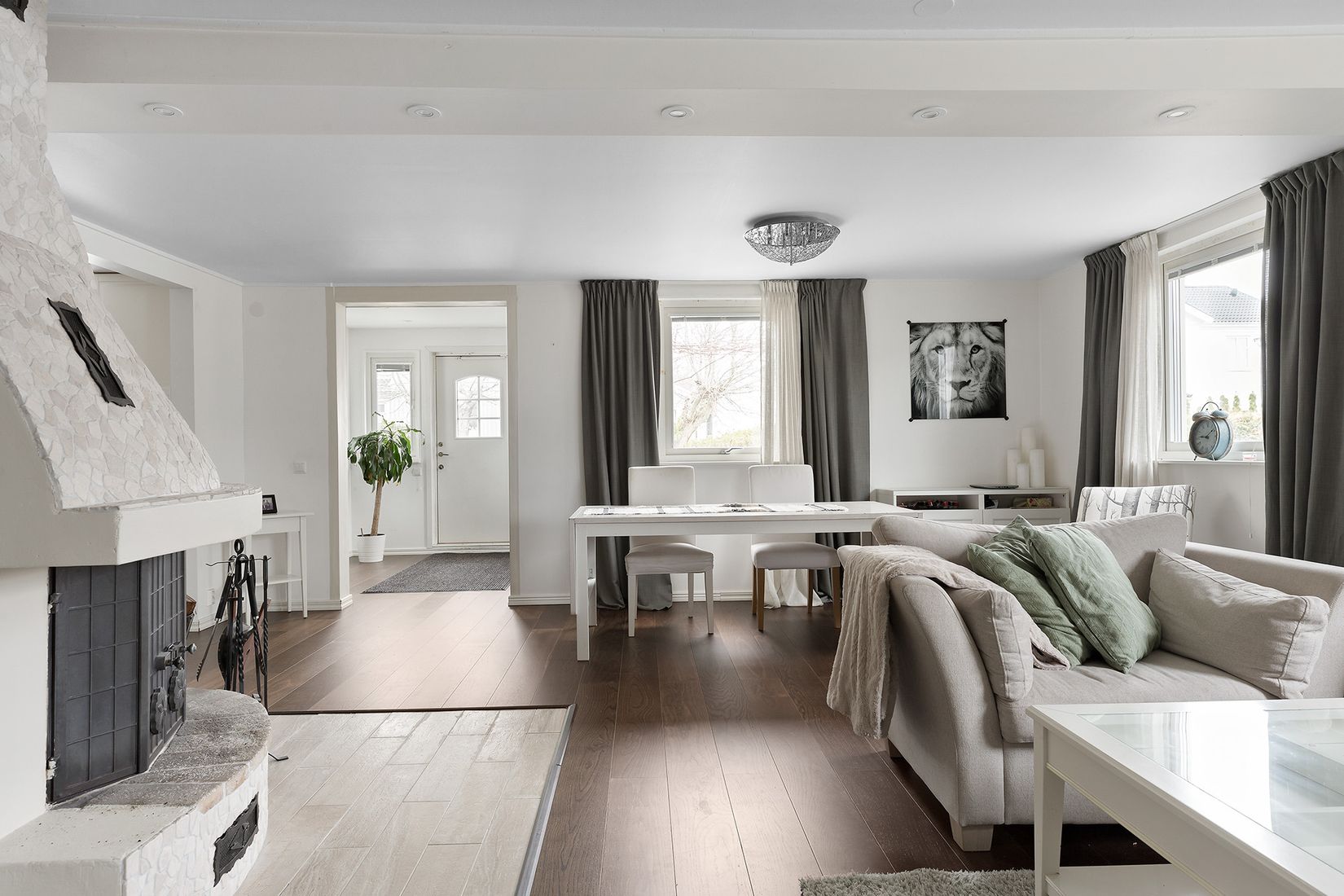 Villa, Kyrkoherdevägen 4, Barkarby, Järfälla