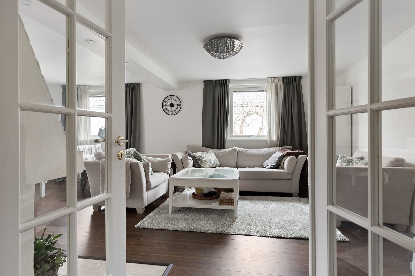 Villa, Kyrkoherdevägen 4, Barkarby, Järfälla