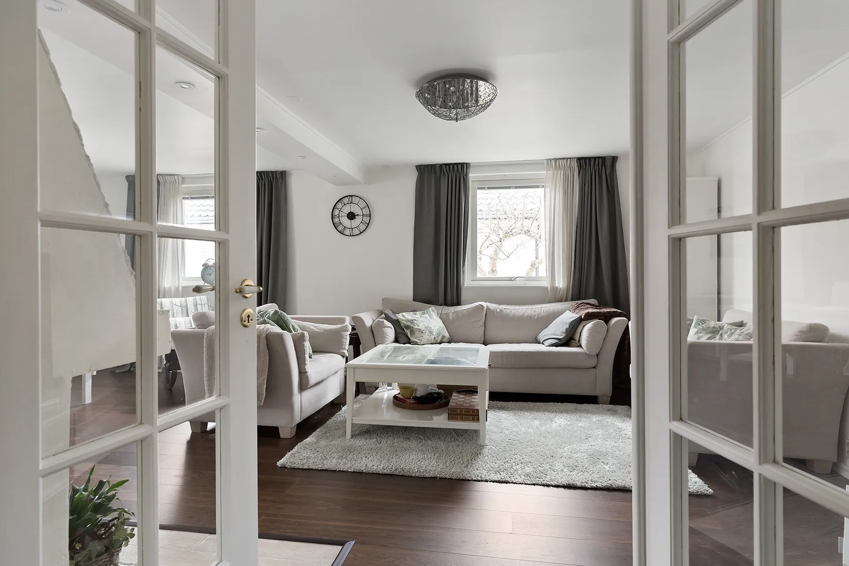 Villa, Kyrkoherdevägen 4, Barkarby, Järfälla