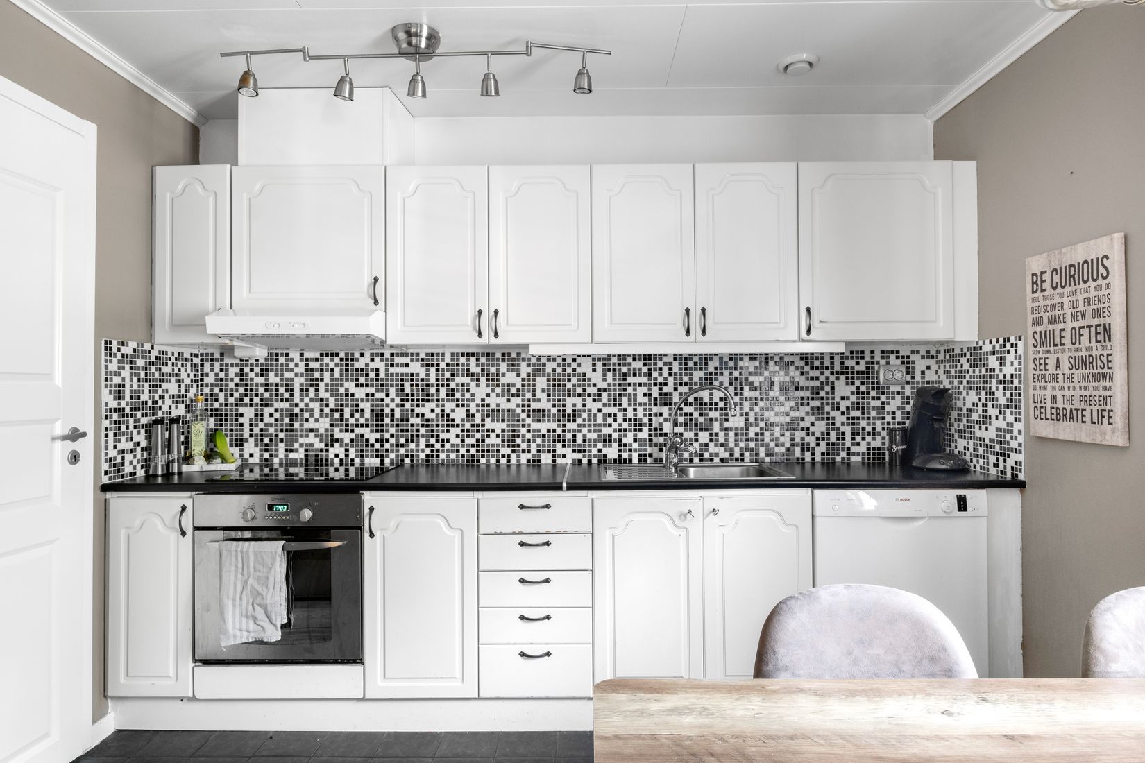 Bostadsrätt, Radhus, Söderbacksvägen 29, Munsö Söderbacken, Ekerö