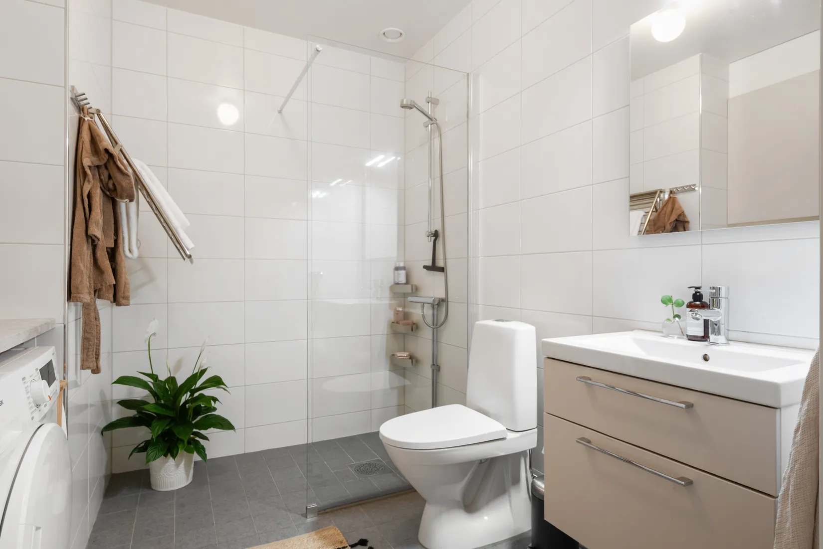 Bostadsrätt, Nytorpsvägen 46, högst upp, Norskogen Näsbypark, Täby