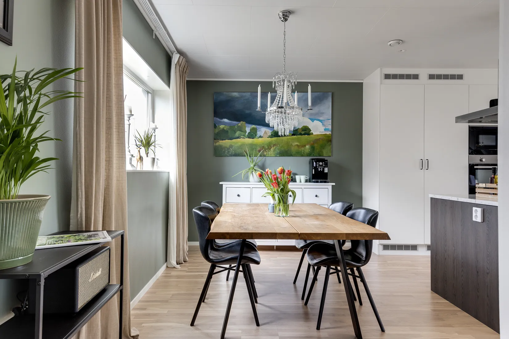 Bostadsrätt, Villa, Akademigårdsvägen 14, Harbo, Heby