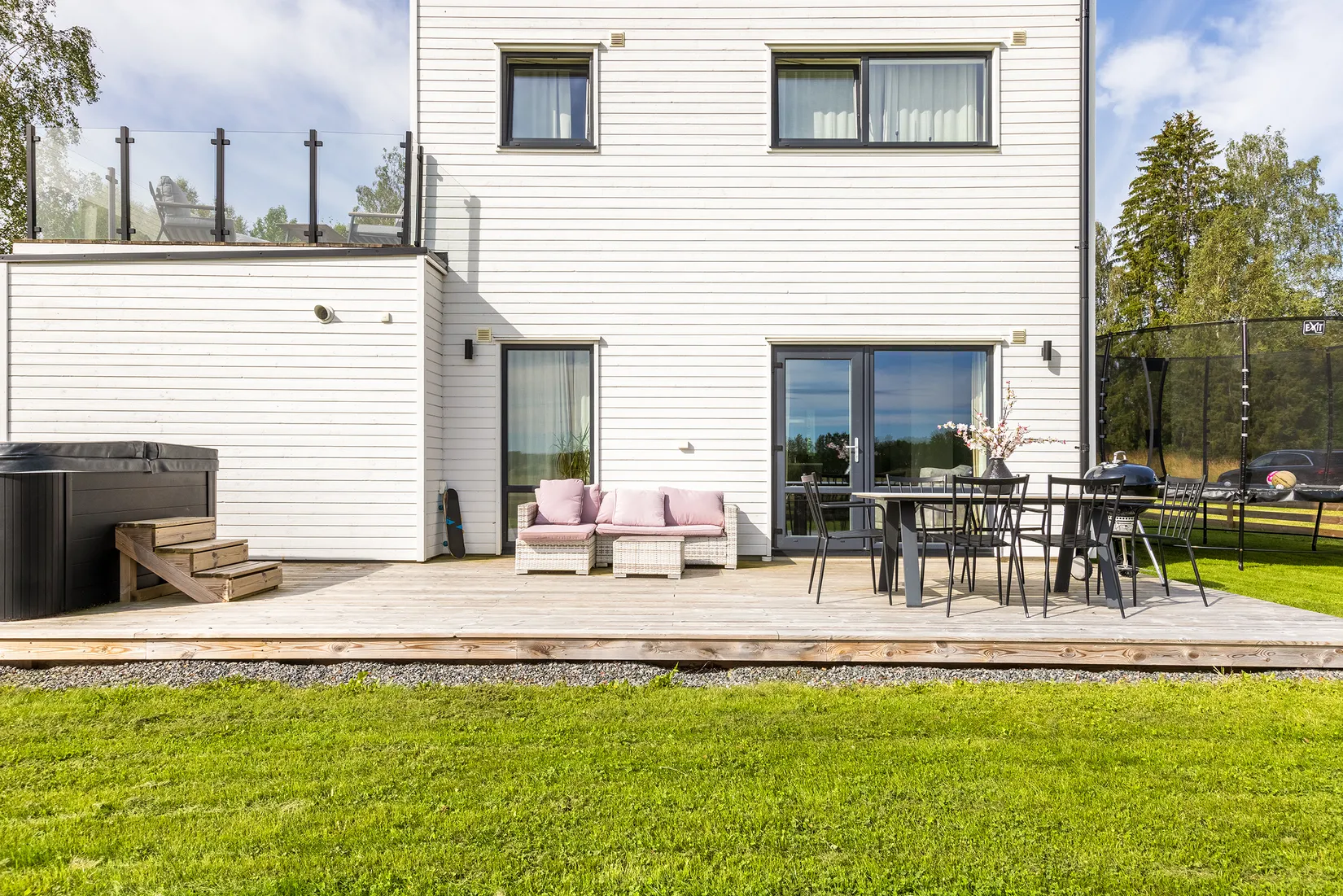 Bostadsrätt, Villa, Akademigårdsvägen 14, Harbo, Heby