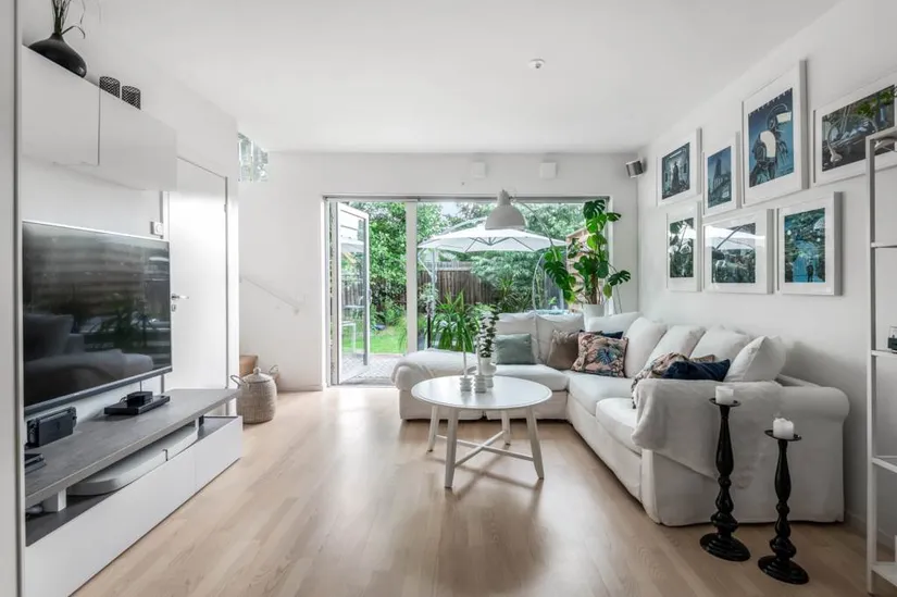 Radhus, Sällhetsvägen 68, Hässelby Norra Villastad, Stockholm