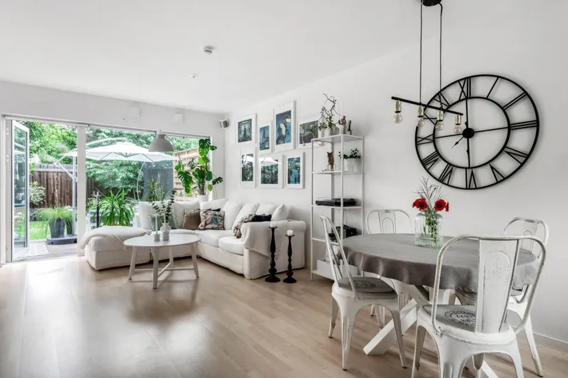Radhus, Sällhetsvägen 68, Hässelby Norra Villastad, Stockholm