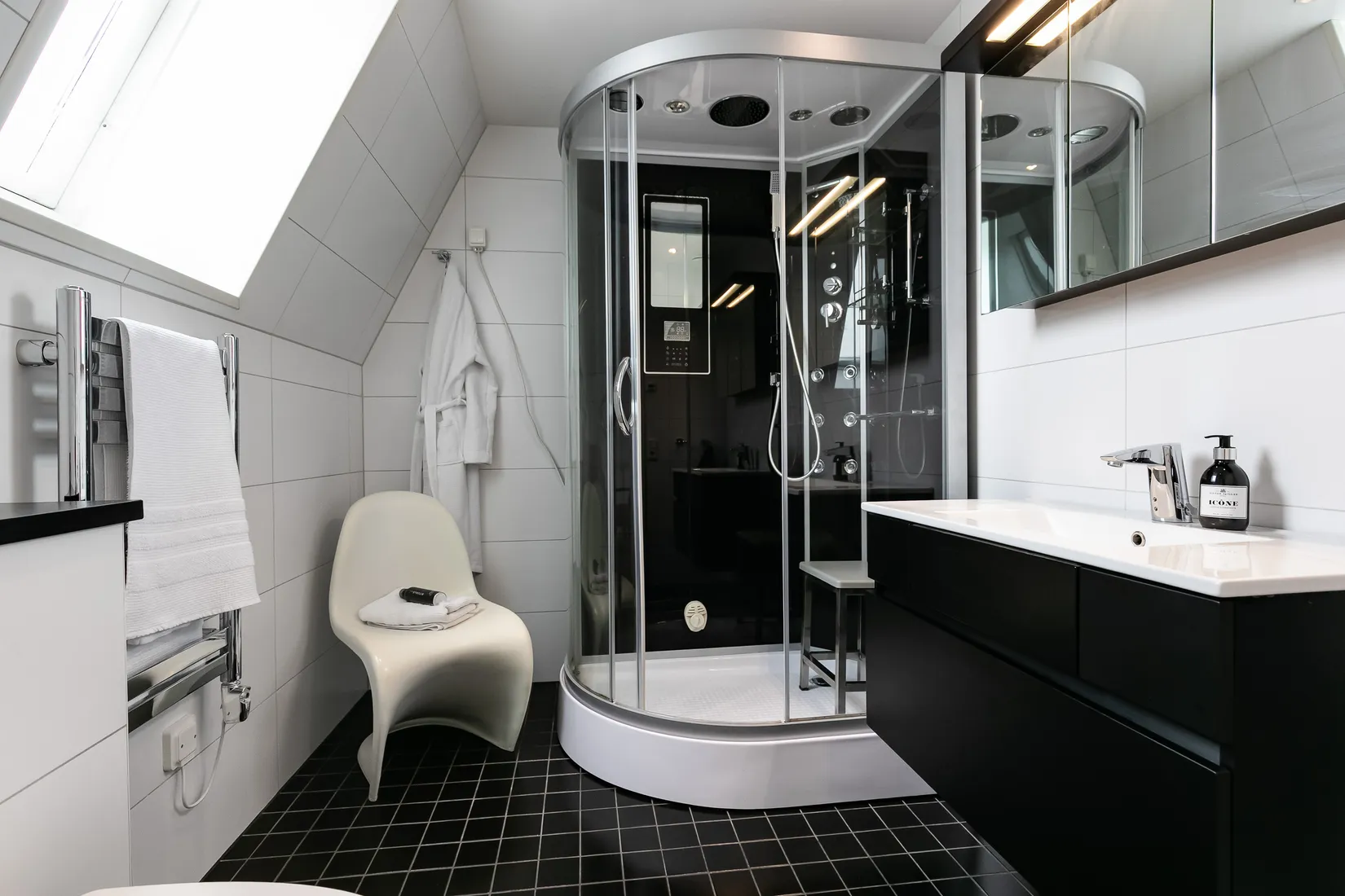 Villa, Vallgatan 6A, Almby, Örebro