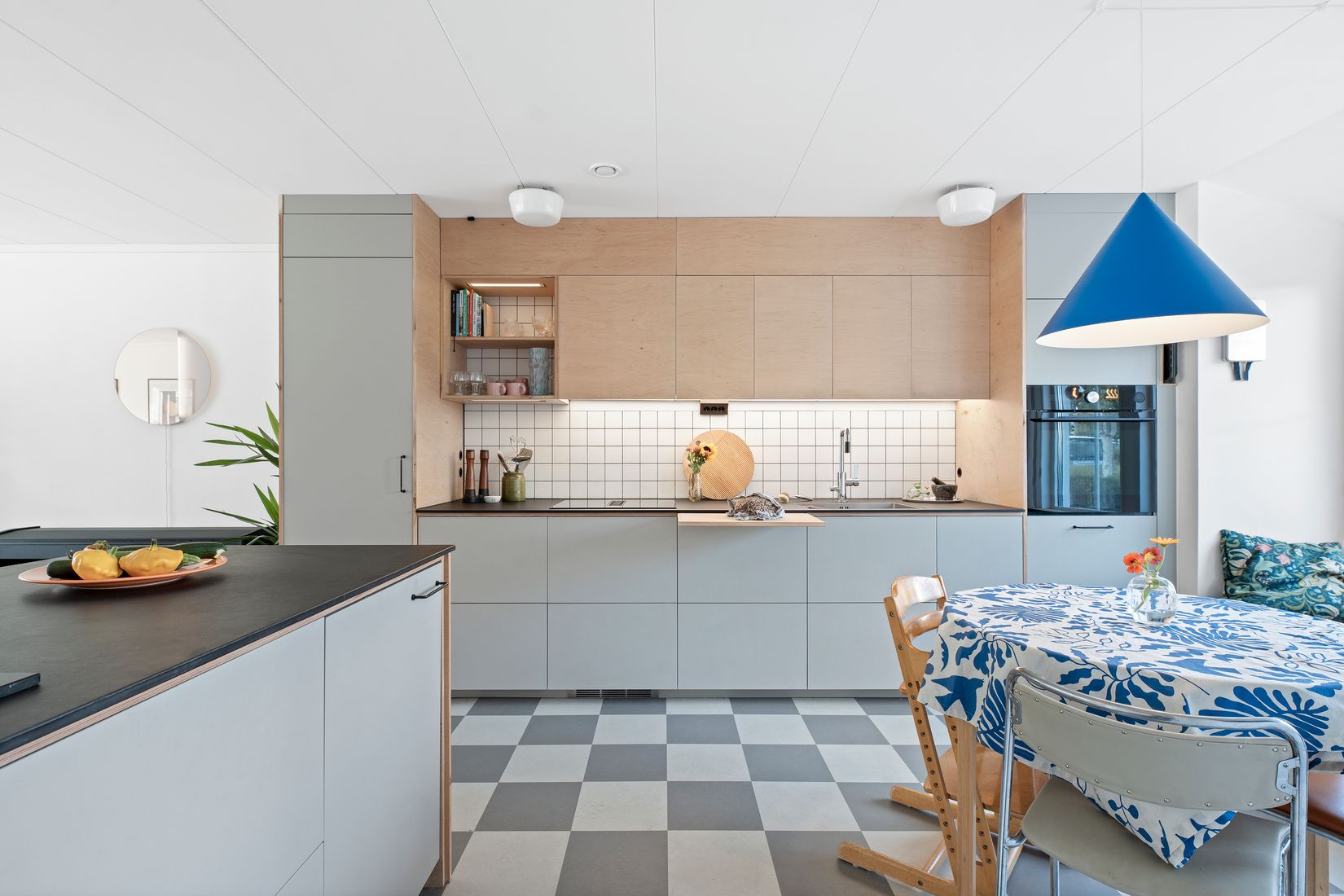 Villa, Radhus, Kälkvägen 37, Valsätra, Uppsala