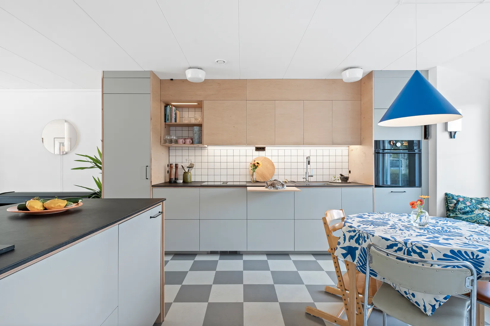 Villa, Radhus, Kälkvägen 37, Valsätra, Uppsala