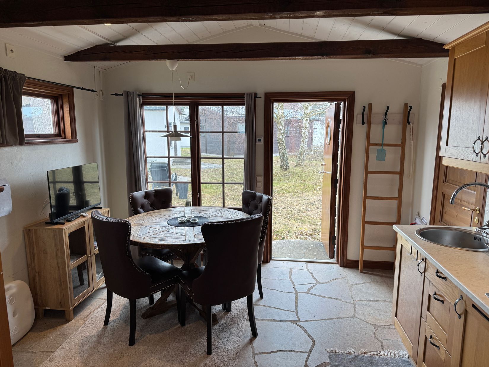 Bostadsrätt, Sanda Stora Varbos 840, stuga 25, Sanda - Björkhaga, Gotland