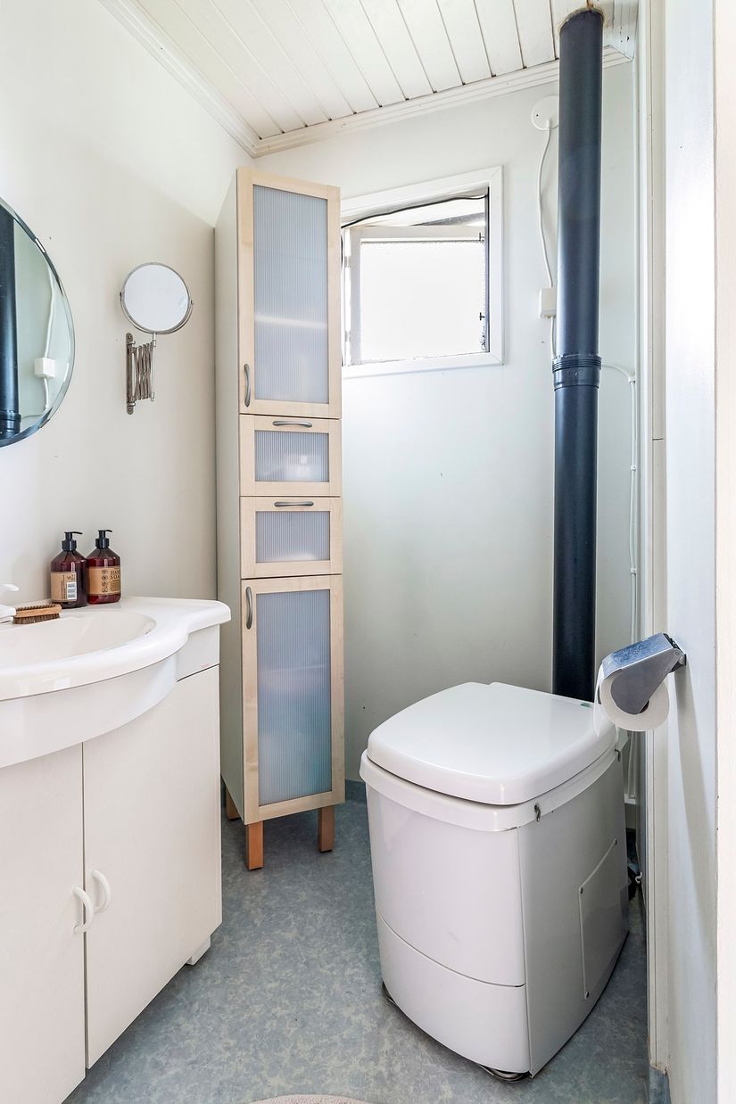 Övrigt, Hovgården 39, Stora aspholmen, Köping