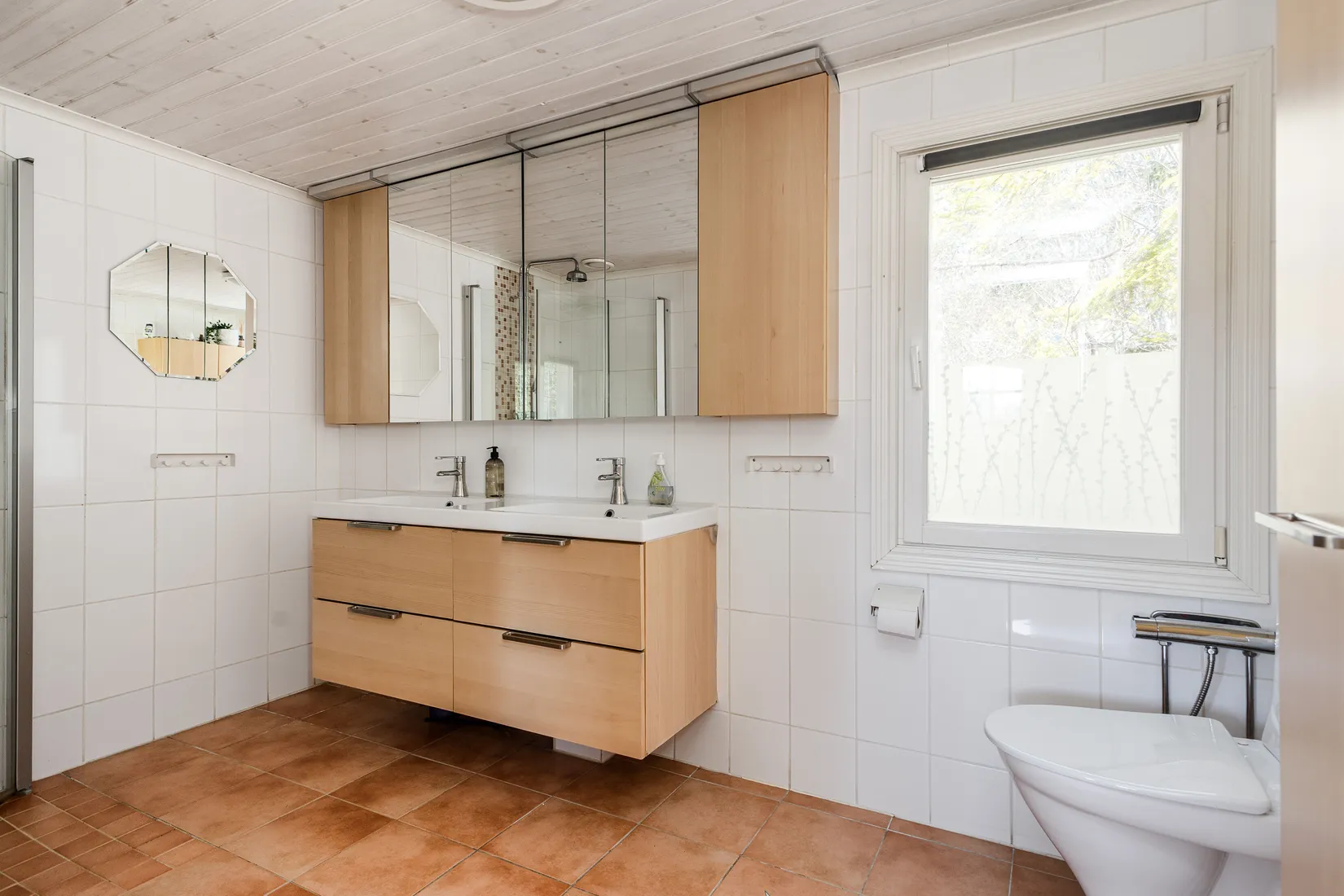 Villa, Vasavägen 1, Hagviken, Håbo