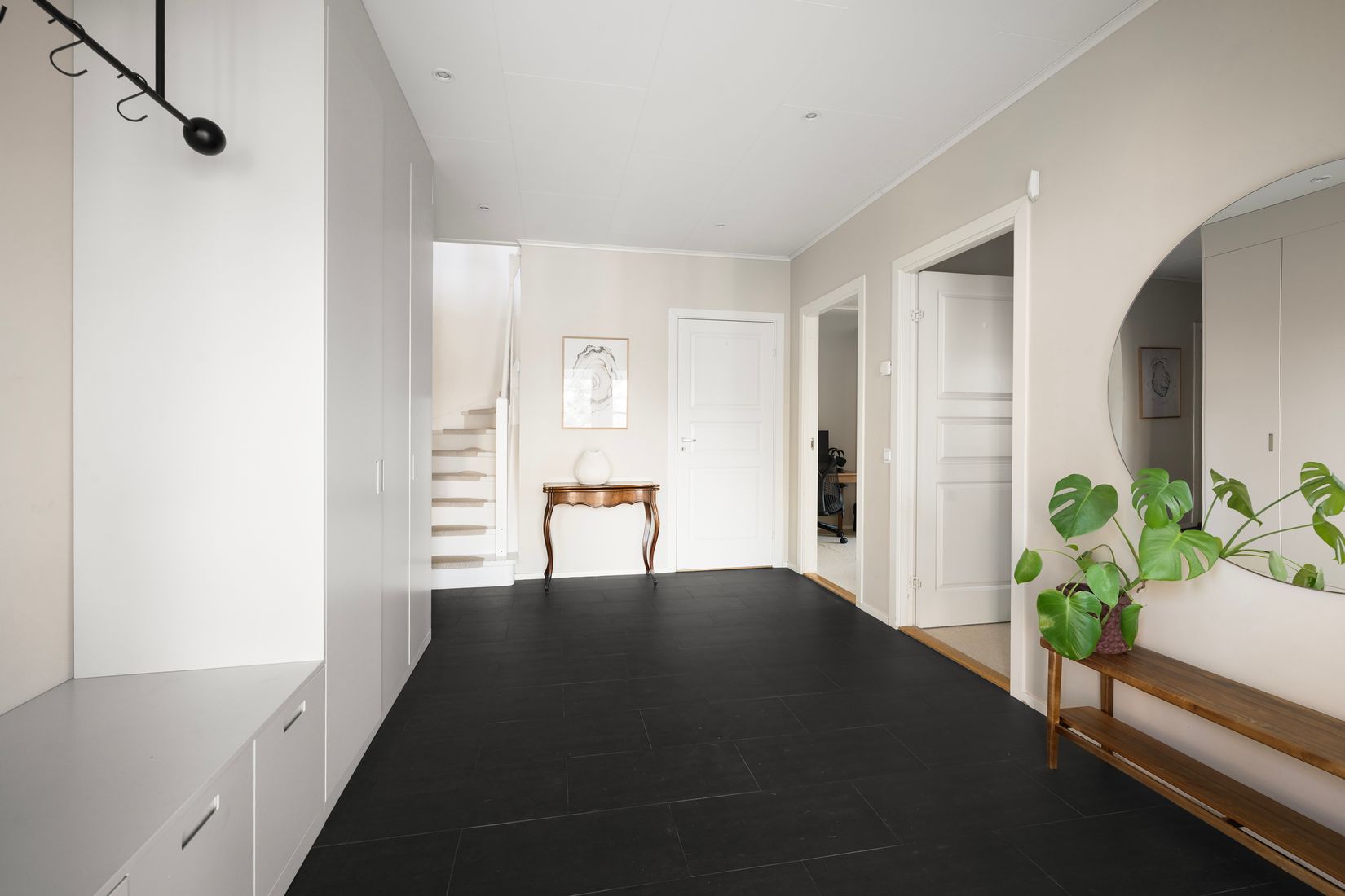 Villa, Snövits väg 12A, Centrala Trollbäcken, Tyresö