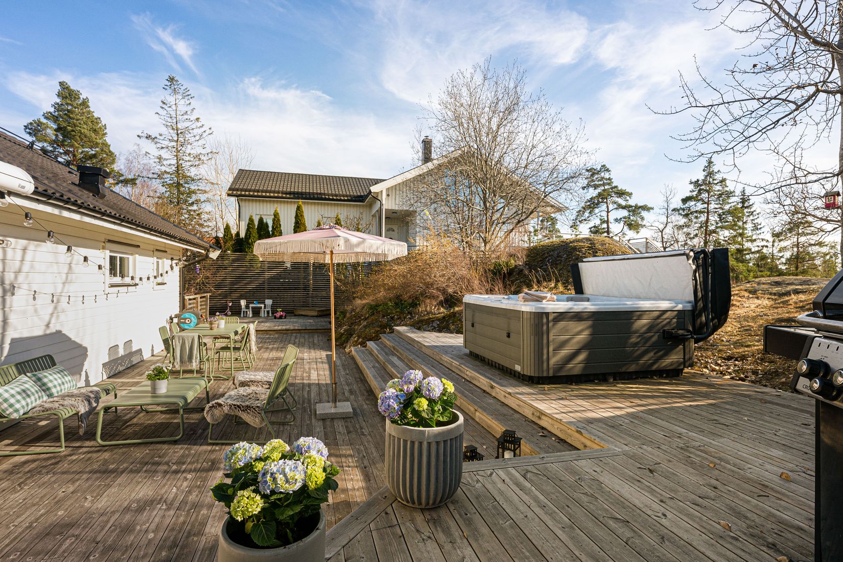 Villa, Snövits väg 12A, Centrala Trollbäcken, Tyresö