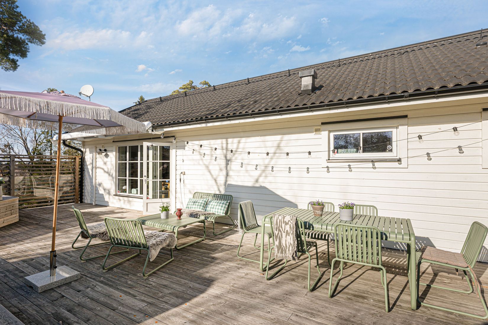 Villa, Snövits väg 12A, Centrala Trollbäcken, Tyresö