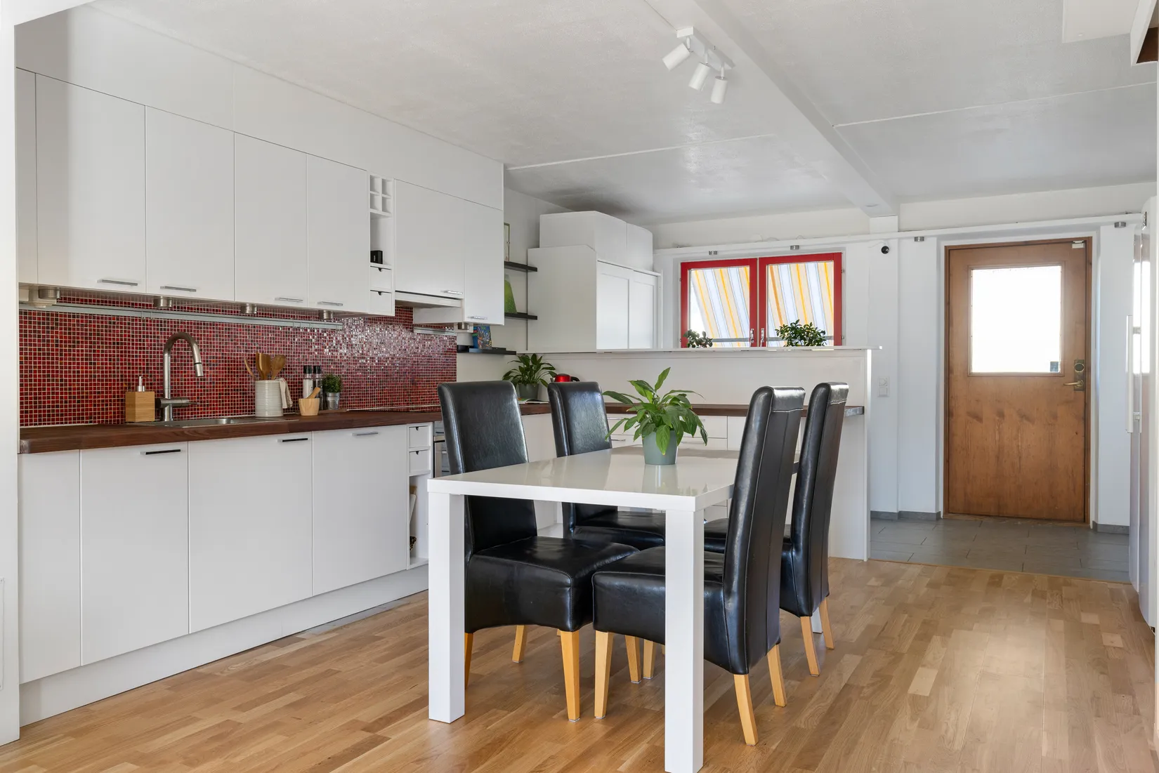 Bostadsrätt, Radhus, Björnspinnarvägen 139, Myrängen, Huddinge