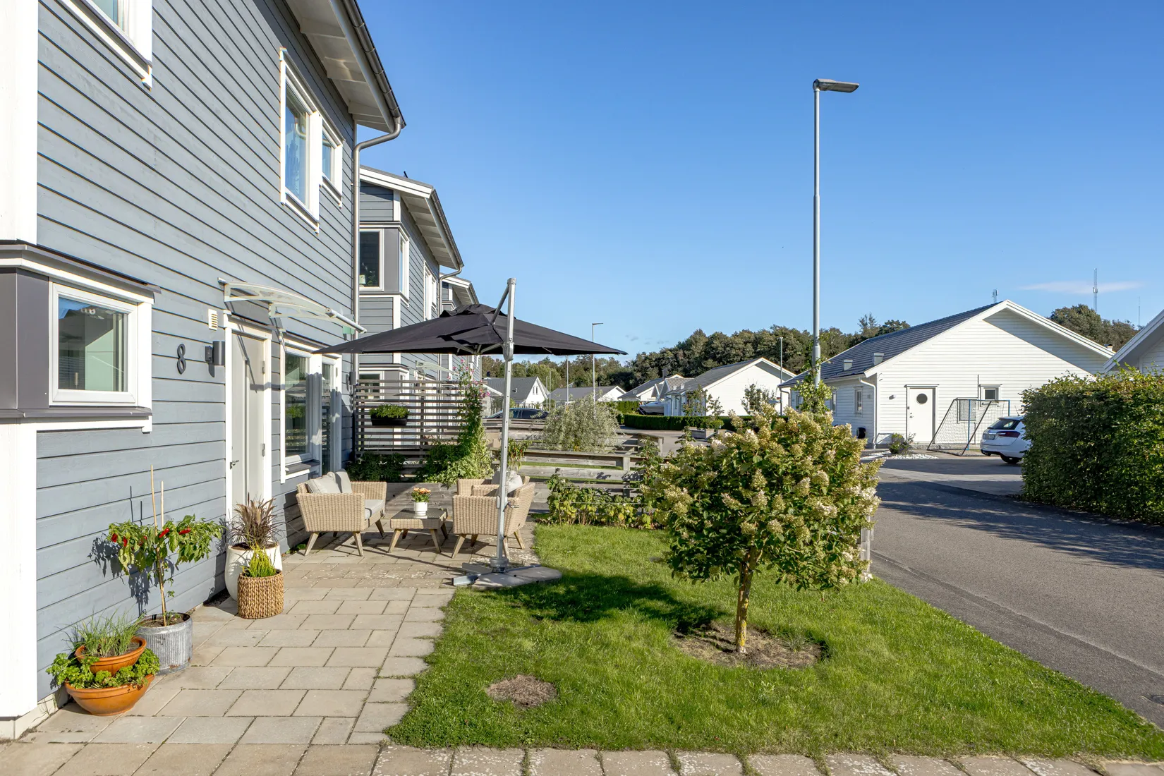 Radhus, Basfiolvägen 8, Dals Ängar , Falkenberg
