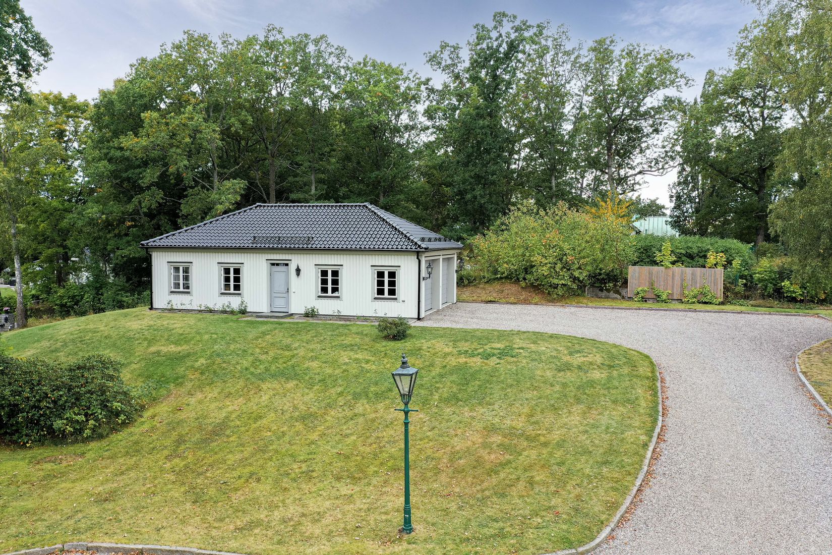 Villa, Bråvallavägen 10, Mälarbaden, Eskilstuna